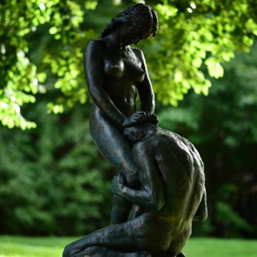 man and woman adoration ekebergparken man and woman adoration ekebergparken